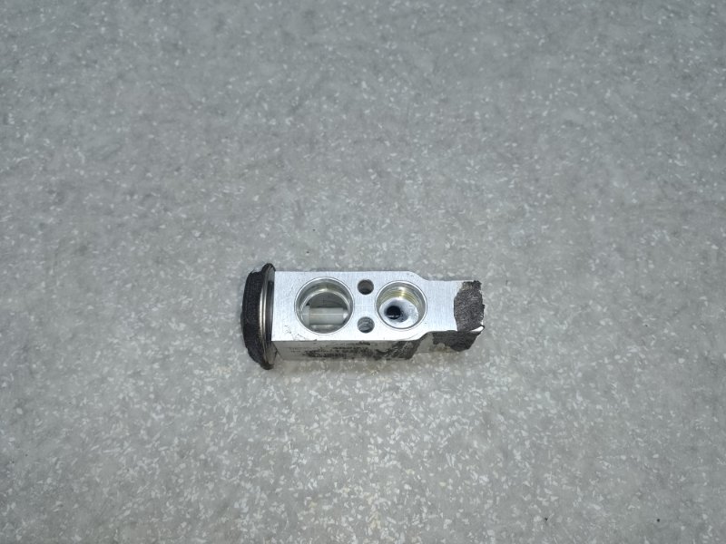 Клапан кондиционера ACCORD CL7 / TSX 03-08 2005 2.4L