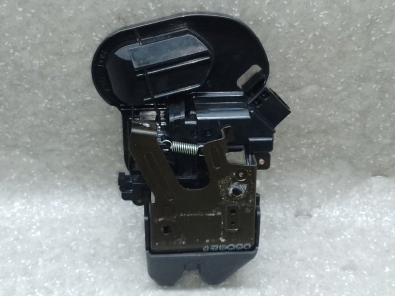 Замок крышки багажника ACCORD CL7 / TSX 03-08 2005 2.4L