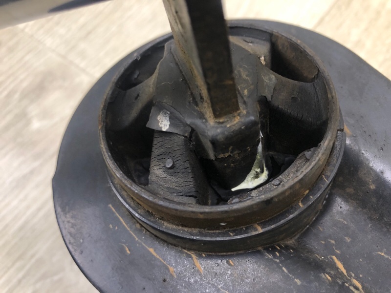 Рычаг задней подвески продольный левый FOCUS 10-18 2014 2.0 C20HDEX