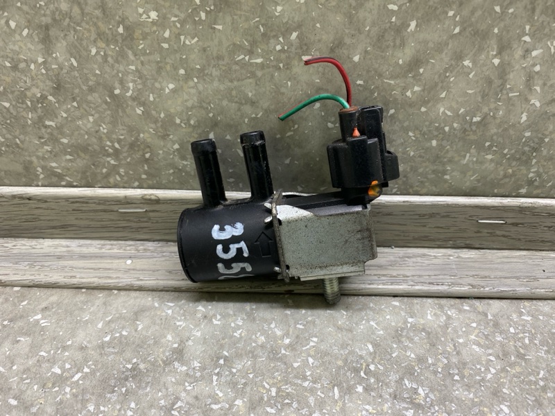 Клапан электромагнитный (вакуумный) SUBARU LEGACY 09-15 BM 2.5 EJ25 16131AA070 Б/У