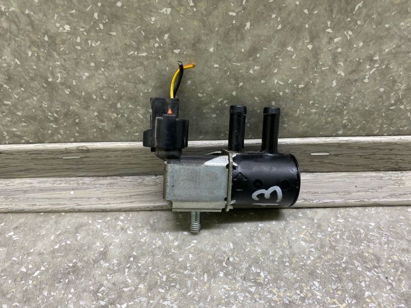 Клапан электромагнитный (вакуумный) SUBARU FORESTER SH 07-12 2.0 EJ204 16131AA070 Б/У