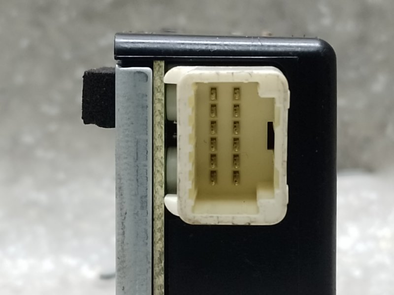 Блок управления дверей TOYOTA CAMRY 70 17- 2.5 A25AFKS Блок управления дверей TOYOTA CAMRY 70 17- 2.5 A25AFKS