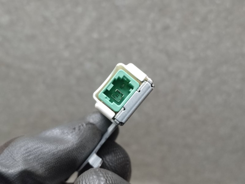 Антенна левая CAMRY 70 17- 2019 2.5 A25AFKS