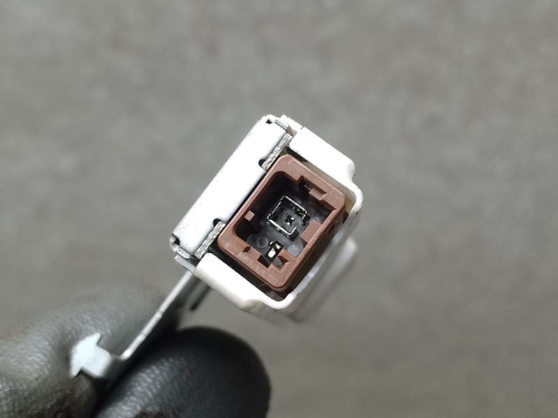 Антенна правая TOYOTA CAMRY 70 17- 2.5 A25AFKS