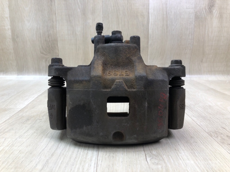 Запчасть суппорт тормозной передний правый JEEP COMPASS 06-16 2014 2.0 ECN 5191238AA Б/У Суппорт тормозной передний правый JEEP COMPASS 06-16 2014 2.0 ECN 5191238AA Б/У