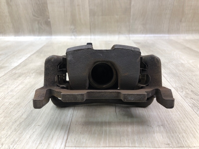 Суппорт тормозной задний правый PATHFINDER R52 12-21 2013 3.5 VQ35DE