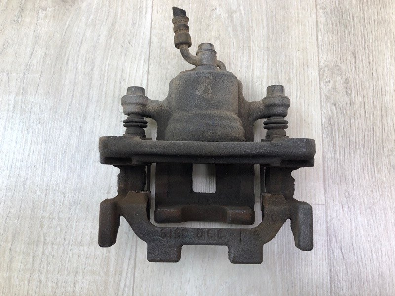 Суппорт тормозной задний правый NISSAN PATHFINDER R52 12-21 3.5 VQ35DE