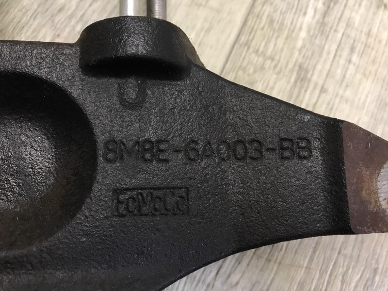 Кронштейн двигателя CX-9 06-16 Внедорожник 3.7 CA