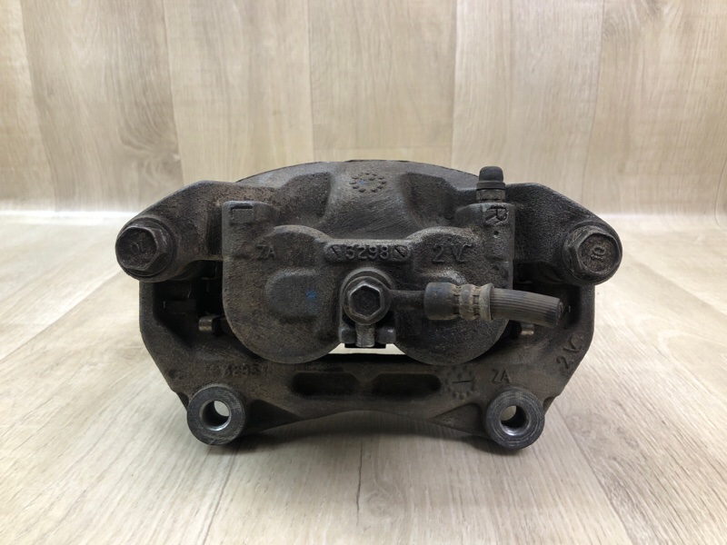 Суппорт тормозной передний правый PATHFINDER R52 12-21 2013 3.5 VQ35DE Суппорт тормозной передний правый PATHFINDER R52 12-21 2013 3.5 VQ35DE