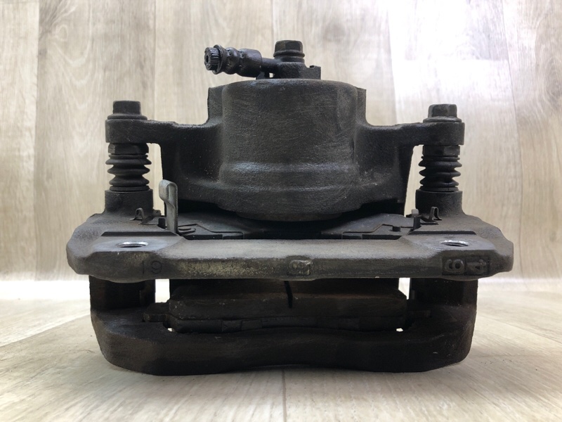 Суппорт тормозной передний левый HONDA ACCORD CU8 / TSX 08-14 2.4 K24Z3