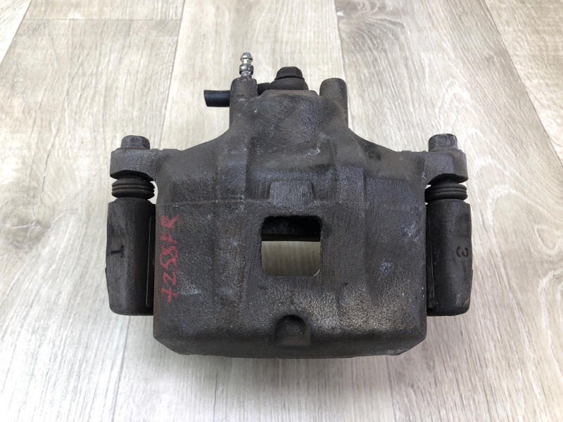 Суппорт тормозной передний правый MITSUBISHI OUTLANDER GF 12- 2013 2.4 4J12 4605A862 Б/У