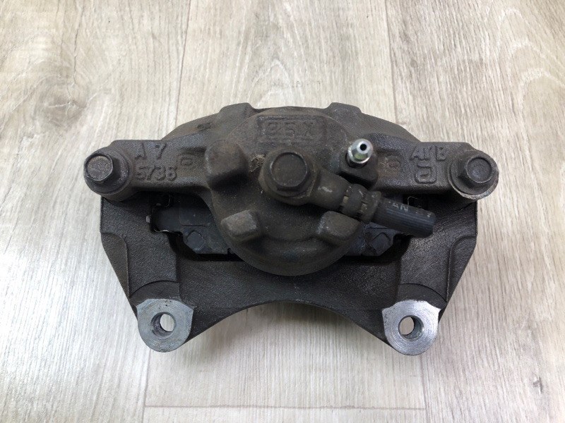 Суппорт тормозной передний правый OUTLANDER GF 12- 2013 2.4 4J12