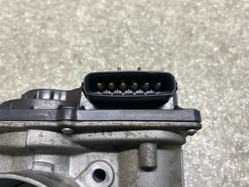 Дроссельная заслонка SUBARU LEGACY 09-15 BM 2.5 EJ25