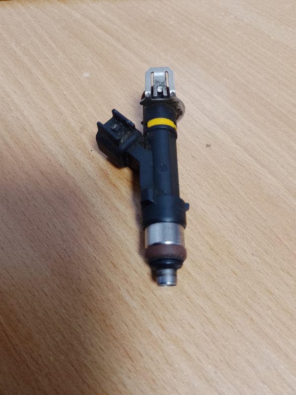 Запчасть форсунка топливная MAZDA 3 BL 09-13 L3G5-13-250 Б/У Форсунка топливная MAZDA 3 BL 09-13 L3G5-13-250 Б/У