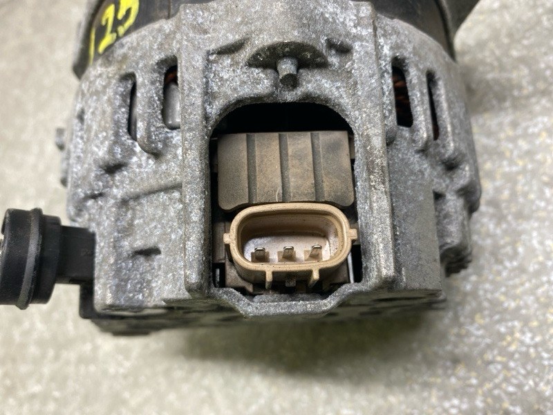 Генератор LEGACY 09-15 BM 2.5 EJ25 Генератор LEGACY 09-15 BM 2.5 EJ25