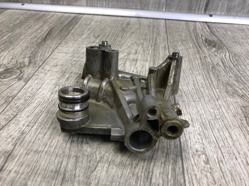 Кронштейн левый MAZDA CX-9 06-16 Внедорожник 3.7 CA Кронштейн левый MAZDA CX-9 06-16 Внедорожник 3.7 CA