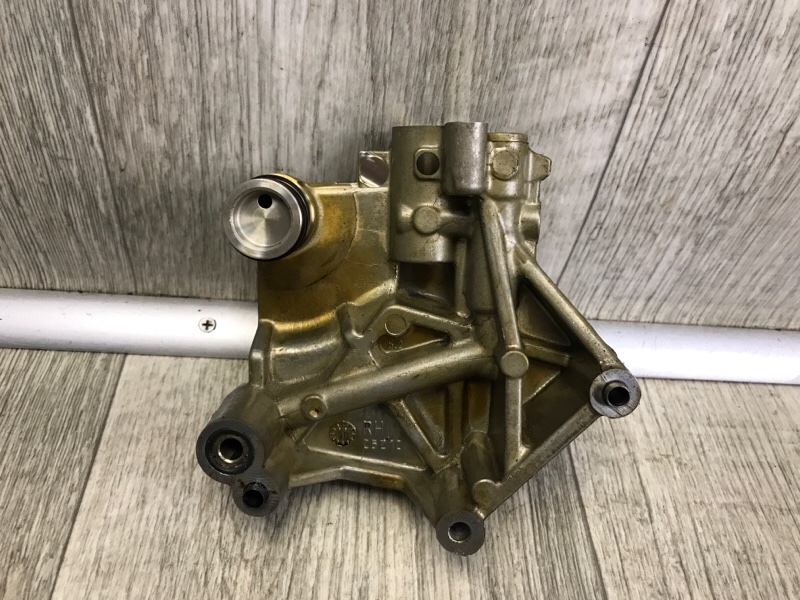 Кронштейн правый CX-9 06-16 Внедорожник 3.7 CA Кронштейн правый CX-9 06-16 Внедорожник 3.7 CA