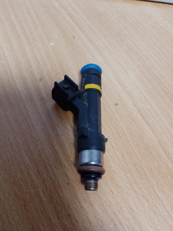 Форсунка топливная MAZDA 3 BK 03-08 L3 L3G5-13-250 Б/У