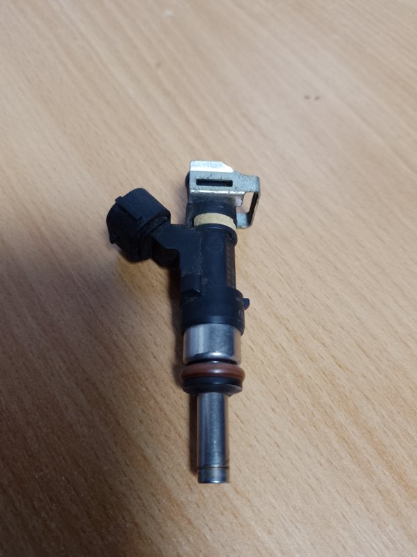 Запчасть форсунка топливная MITSUBISHI LANCER X 10 07-15 2007 Седан 2.0 1465A029 Б/У Форсунка топливная MITSUBISHI LANCER X 10 07-15 2007 Седан 2.0 1465A029 Б/У