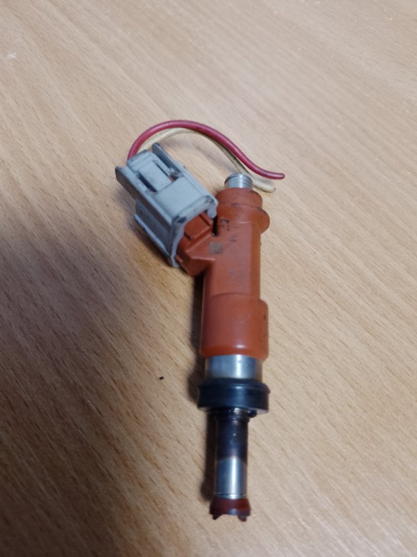 Запчасть форсунка топливная TOYOTA AVALON 05-12 2007 GSX30 3.5 2GR-FE 23209-0P040 Б/У Форсунка топливная TOYOTA AVALON 05-12 2007 GSX30 3.5 2GR-FE 23209-0P040 Б/У