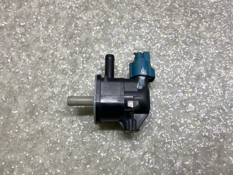 Клапан электромагнитный (вакуумный) SUBARU LEGACY BN 14-18 2014 2.5 FB25B 16131AA060 Б/У