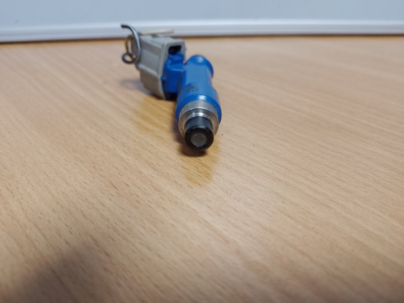 Форсунка топливная TOYOTA AVENSIS 03-08