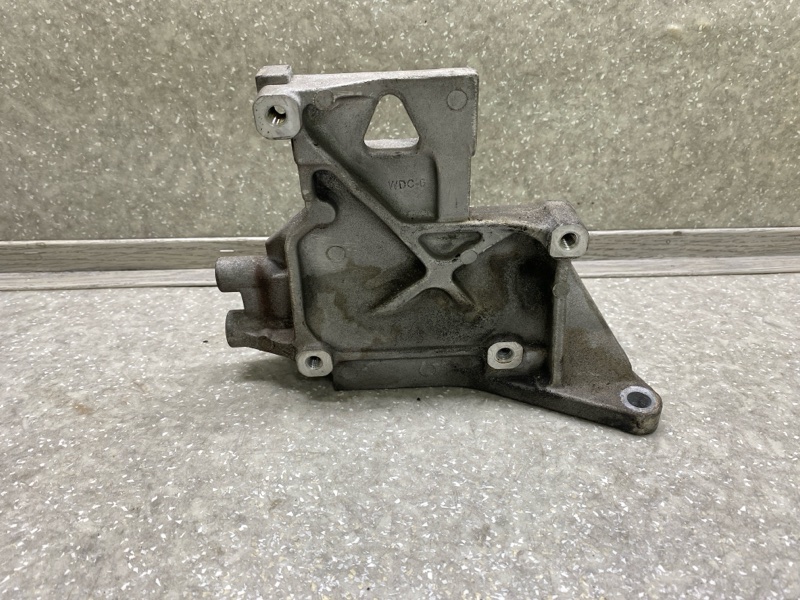 Кронштейн компрессора кондиционера SUBARU FORESTER SH 07-12 2.0 EJ204 73611FG000 Б/У