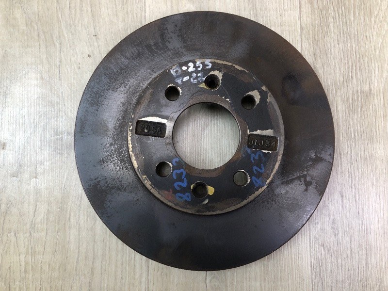 Тормозной диск передний HYUNDAI ACCENT RB 10- 2014 1.6 G4FD 517121R000 Б/У