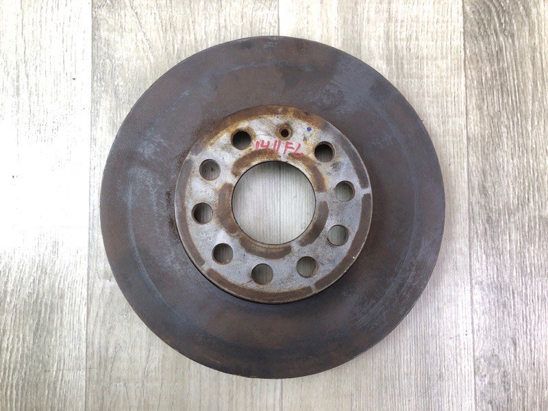 Тормозной диск передний VOLKSWAGEN JETTA USA 10-17 JETTA USA 10-17 2.5 5C0 615 301 A Б/У