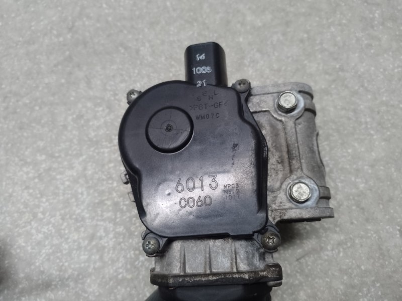 Моторчик стеклоочистителя передний TLX 14-17 2017 2.4 K24W7 Моторчик стеклоочистителя передний TLX 14-17 2017 2.4 K24W7