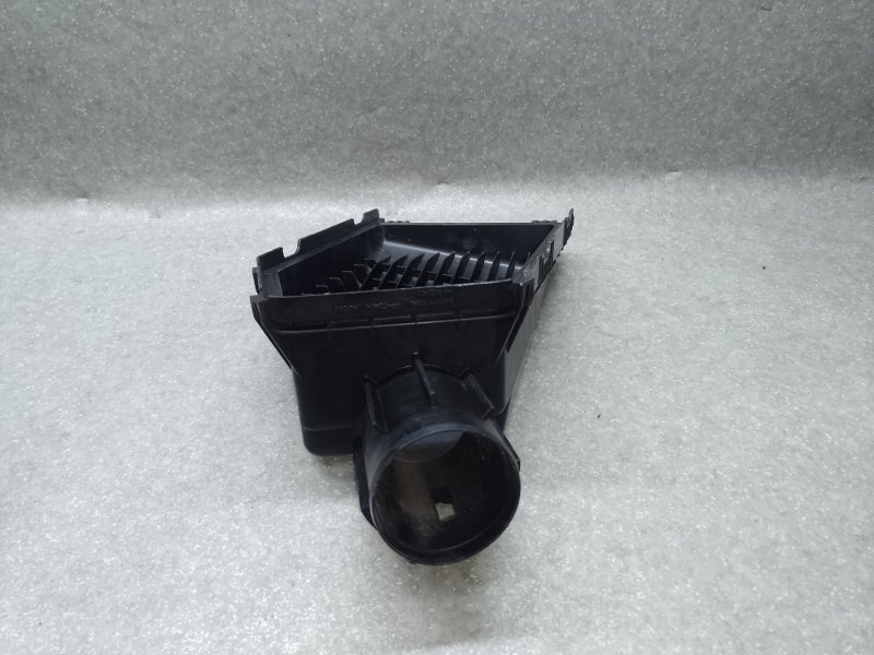 Крышка корпуса воздушного фильтра ACURA TLX 14-17 2.4 K24W7