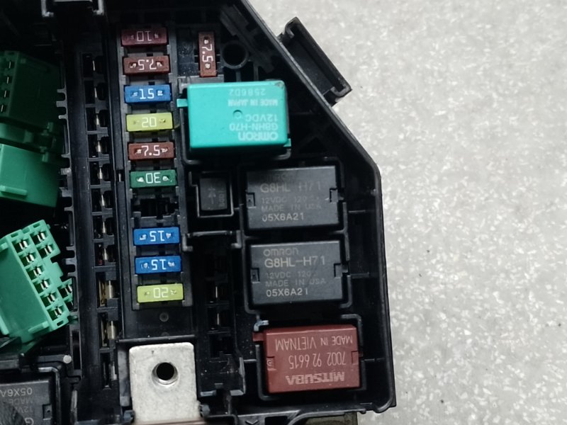 Блок предохранителей моторный отсек TLX 14-17 2017 2.4 K24W7