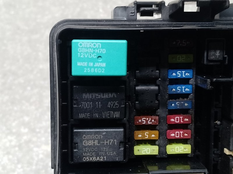 Блок предохранителей моторный отсек TLX 14-17 2017 2.4 K24W7