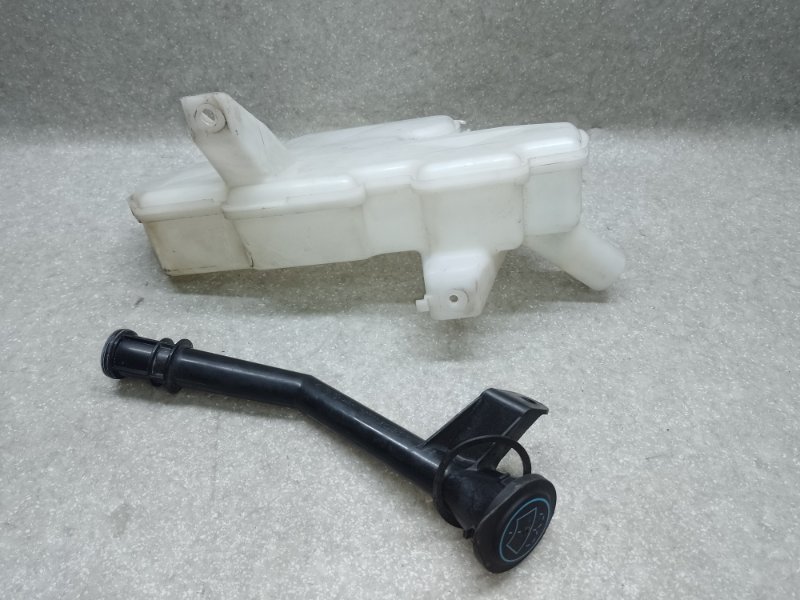 Бачок омывателя передний TLX 14-17 2017 2.4 K24W7 Бачок омывателя передний TLX 14-17 2017 2.4 K24W7