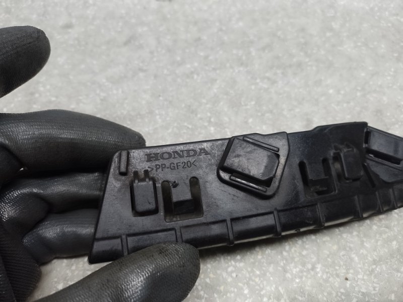 Кронштейн заднего бампера правый ACURA TLX 14-17 2.4 K24W7