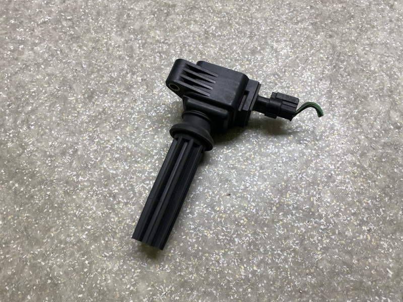 Катушка зажигания FORD FOCUS 10-18 2.0 CM5Z-12029-K Б/У