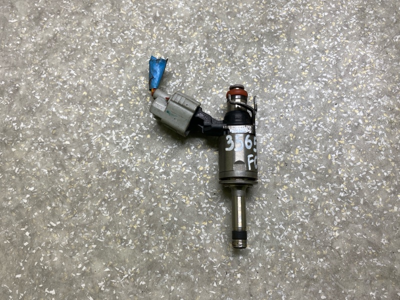 Форсунка топливная FOCUS 10-18 2.0