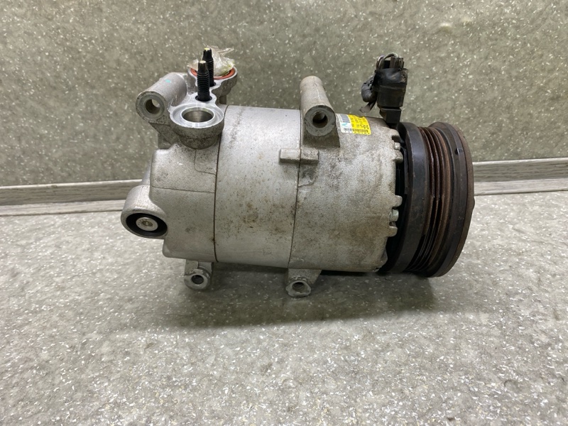 Компрессор кондиционера FORD FOCUS 10-18 2.0