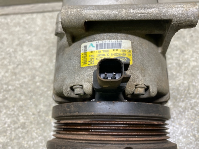 Компрессор кондиционера FOCUS 10-18 2.0