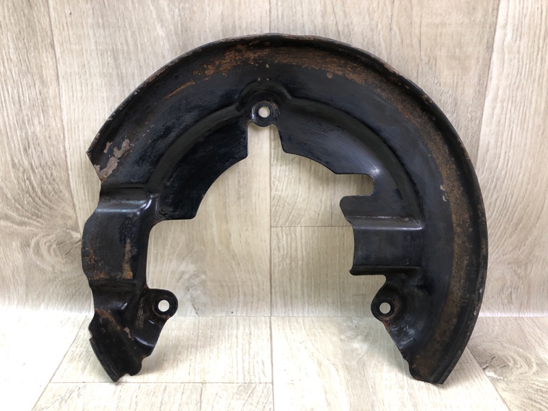 Защита тормозного диска передняя правая FORD FOCUS 10-18 2014 2.0 C20HDEX CV6Z-2K004-A Б/У