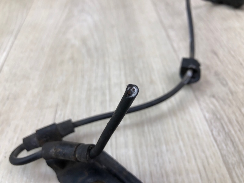 Датчик ABS передний левый COROLLA 150 06-13 2011 1.8 2ZRFE