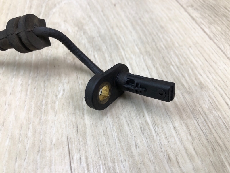 Датчик ABS передний левый HONDA ACCORD CU8 / TSX 08-14 2.4 K24Z3