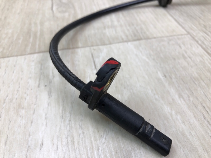 Датчик ABS передний левый FX S50 03-08 2006 VK45DE