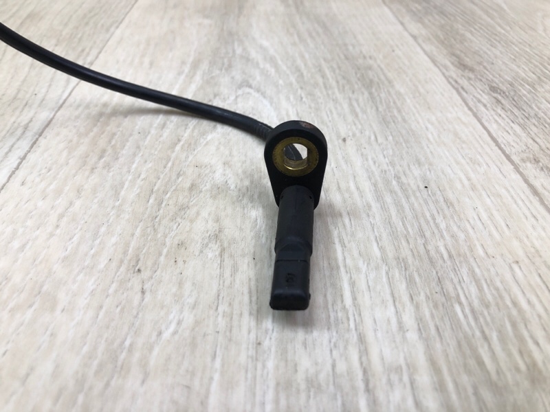 Датчик ABS передний правый INFINITI FX S50 03-08 VK45DE