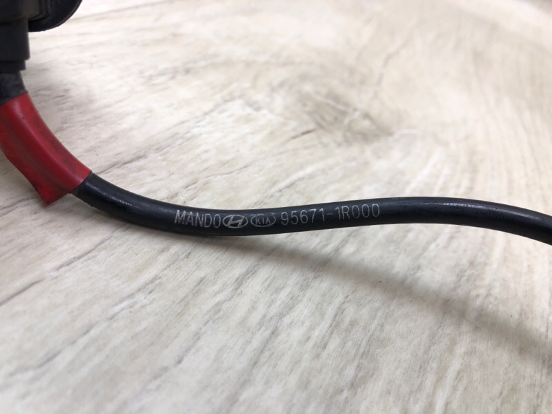 Датчик ABS передний правый ACCENT RB 10- 2014 1.6 G4FD Датчик ABS передний правый ACCENT RB 10- 2014 1.6 G4FD