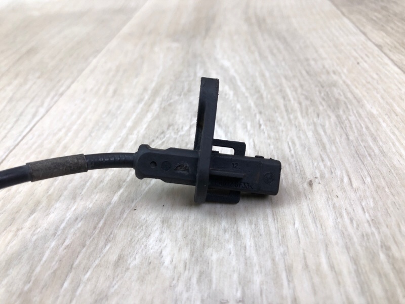 Датчик ABS передний правый FORTE YD 12- 2013 2.0 G4NC