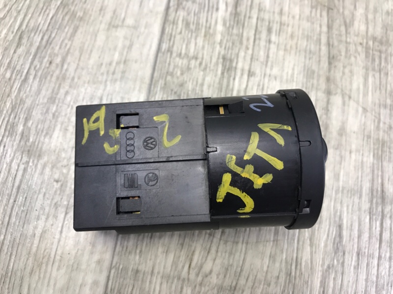 Блок управления освещением JETTA USA 10-17 2011 162 CBTA 2.5L