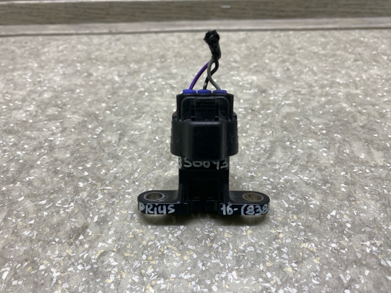 Датчик абсолютного давления (MAP sensor) TOYOTA PRIUS 16- 2017 1.8 2ZRFXE 89421-26030 Б/У
