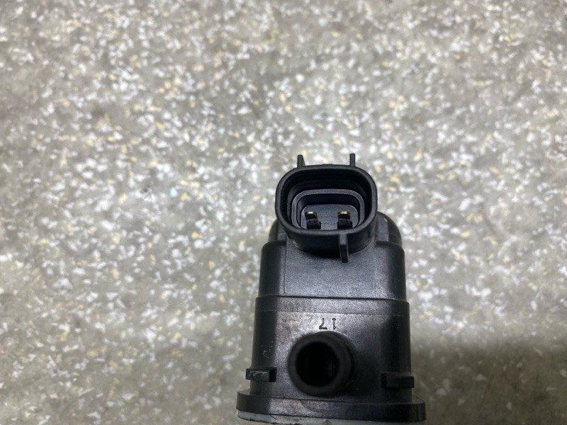 Клапан электромагнитный (вакуумный) PRIUS 16- 2017 1.8 2ZRFXE