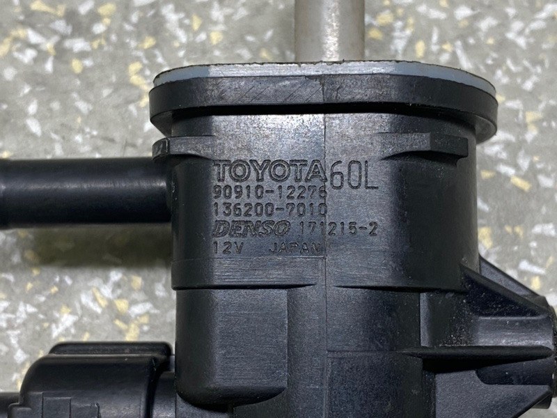 Клапан электромагнитный (вакуумный) PRIUS 16- 2017 1.8 2ZRFXE